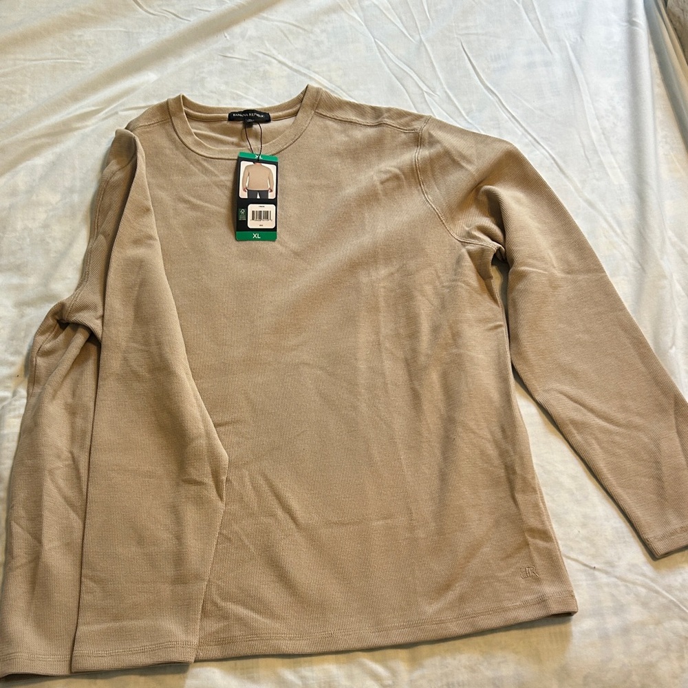 Banana Republic Tan Crew Neck long sleeve knit